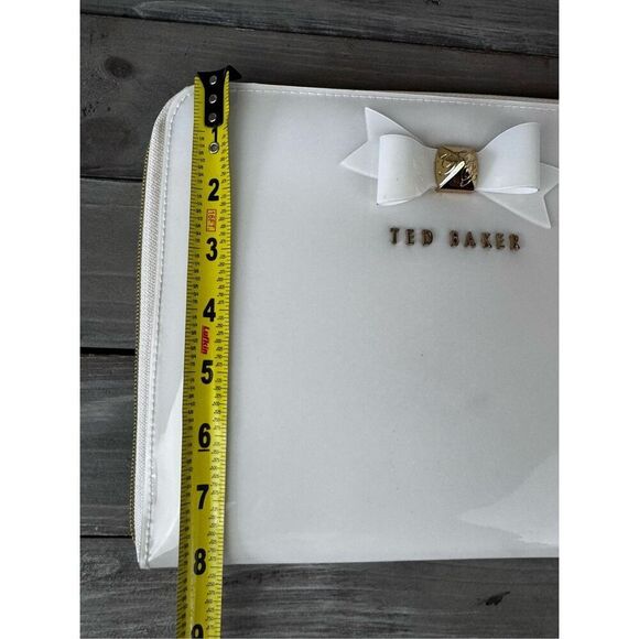 Ted Baker White IPad Bow Gold Accent Case - Picture 9 of 10